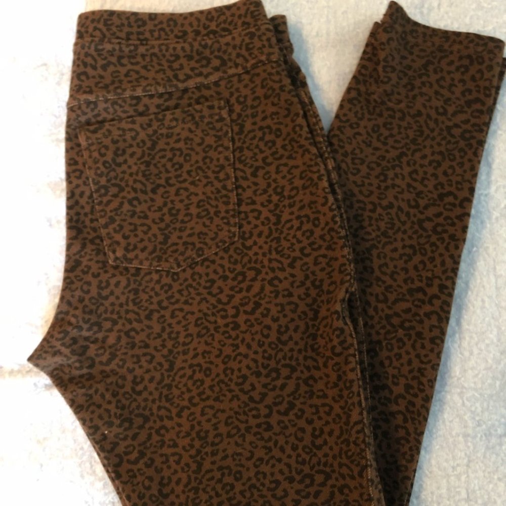 Black & brown animal print jeggings - (size M)